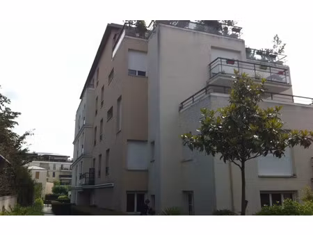 location appartement  m² t-3 à massy  1 106 €