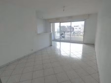 location appartement 3 pièces à rennes poterie (35000) : à louer 3 pièces / 60m² rennes po