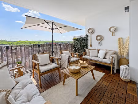 eysines cantinolle - appartement t4 de 80m² - terrasse 10 m² ouest - 1 place de parking - 
