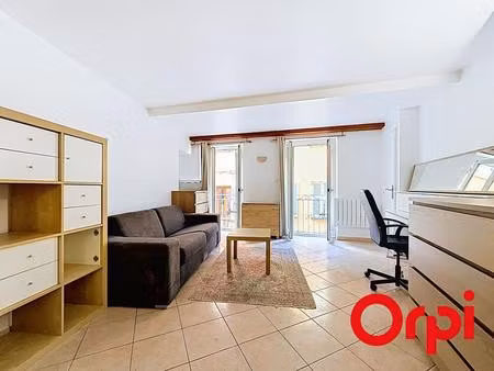 menton  centre historique: studio de 33 m2 en bon état général  idéal investissement