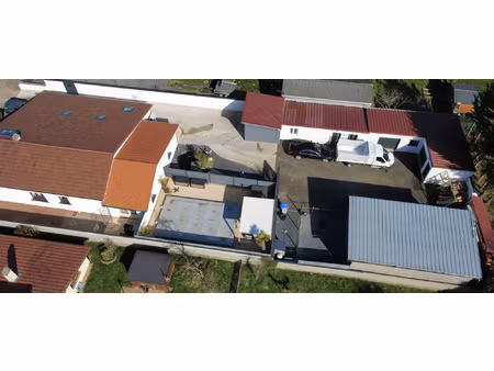 bien rare ! maison exceptionnelle avec hangar et local comme
