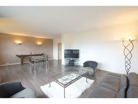 beau 3 pièces meublé  terrasse 8 m2  parking +150€  neuilly