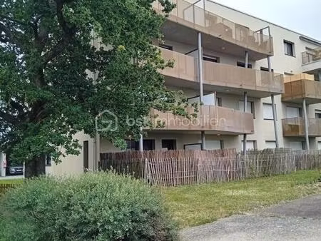 appartement t3 avec terrasse et jardin privatif exposé sud-ouest  place de parking et cell