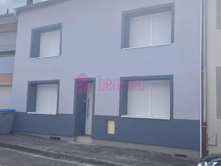 maison de caractère rénovée avec terrasse en plein coeur de boulay