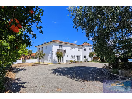 propriété 13 pièces - 469m2