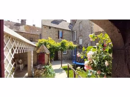 vente maison à lassay-les-châteaux (53110) : à vendre / 170m² lassay-les-châteaux