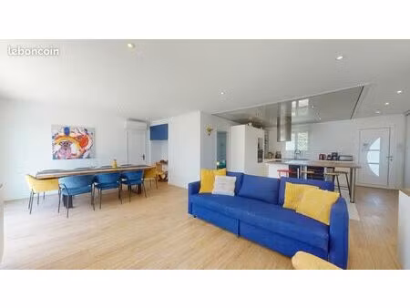 maison plain- pied de 130 m2 avec piscine