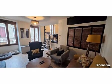 maison de ville de 95 m² (106m² sol)
