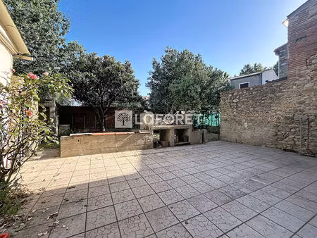 maison de village avec jardin  garage  3 chambres et comble aménagé à nefiach
