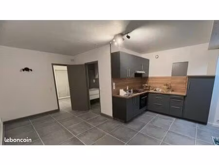 t2 rdc avec balcon - quartier st leonard