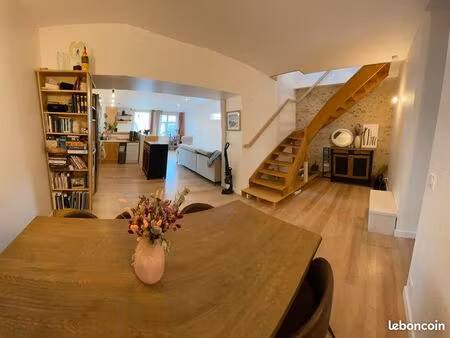 appartement t4 bis en duplex de 100 m2