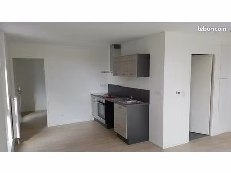 t2 46m² 2eme étage + parking lille euratechnologies
