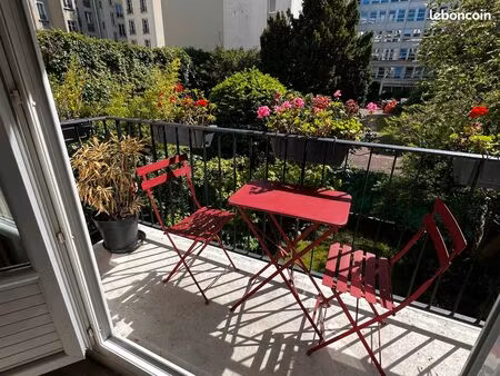 au coeur de neuilly  agréable 2 pièces avec balcon