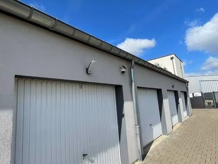 ? box de stockage xxl – 17m² / 40m³ – amneville – sécurisé & électrifié