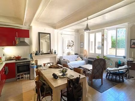 appartement t3 centre-ville calme proche citadelle