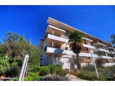 appt f2 35 m² euromedecine