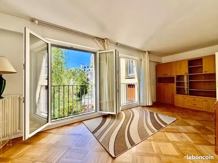 studio 1 pièce 29 m²