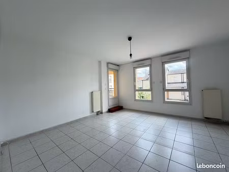 appartement 3 pièces 80 m²