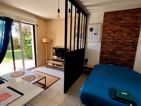 studio meublé avec place de parking privé