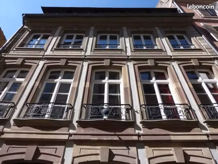 superbe 3 pièces rénové avec cachet – 48 m² – hypercentre / cathédrale