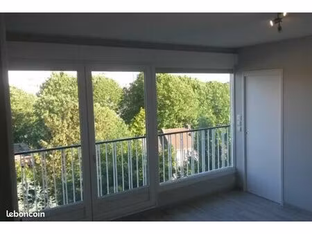 location t2 lambersart
