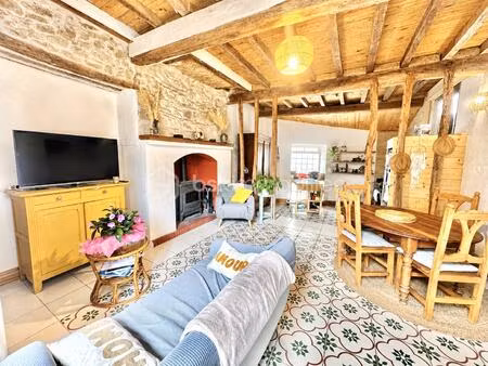 maison en pierre de 180 m² à vic-fezensac