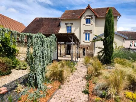 maison de village de 125 m² à neuvy-sautour