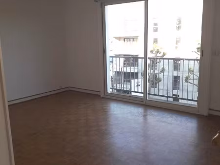 location appartement 3 pièces à nantes (44000) : à louer 3 pièces / 70m² nantes