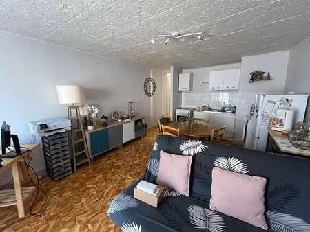 location appartement 3 pièces à combourg (35270) : à louer 3 pièces / 53m² combourg