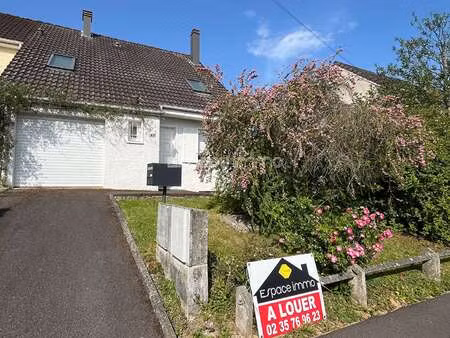 location maison à houppeville (76770) : à louer / 89m² houppeville