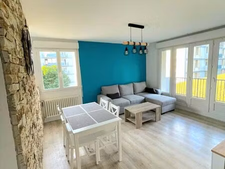 appartement situé dans un quartier calme proche shop park.