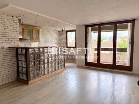 beau duplex avec terrasse  cave et parking