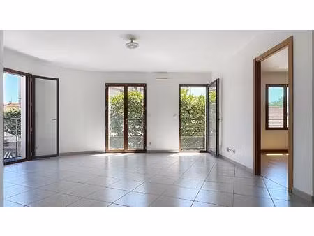 charentonneau  agréable 3 pièces au sein d'une petite résidence moderne