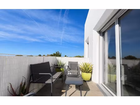 appartement marseille 9 63 m² t-3 à vendre  289 000 €