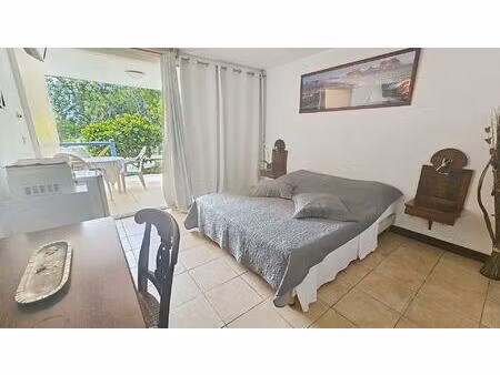 studio meublé à quelques pas des eaux turquoise