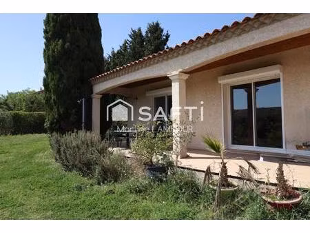 maison t5 de plein-pied sur terrain plat 869 m²