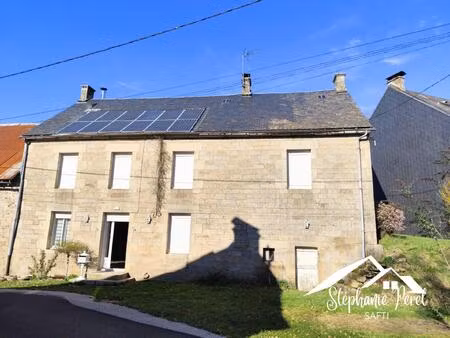 maison avec grange et panneaux solaires à rénover - fort potentiel !