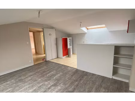 location appartement  m² t-3 à brest  645 €