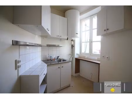 à louer - dourdan - appartement 3 pièces 63 m² - rez-de-chaussée - proche gare rer c