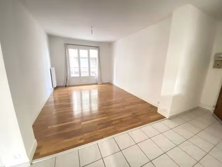 grenoble - 2 rue marcel porte  appartement 3 pièces d'une superficie de 65m²