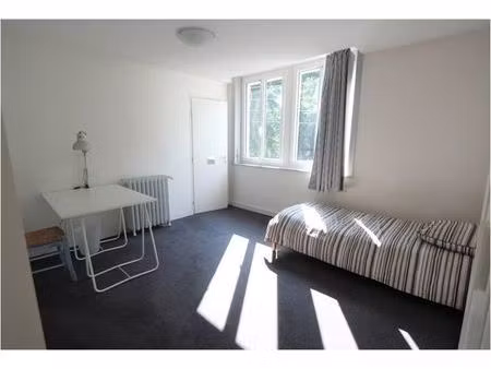 chambre appart. meublee