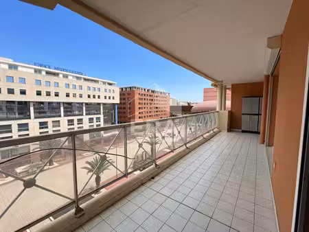 perpignan centre 'espace méditerranée' : appartement 5 pièces avec terrasse et garage à ve
