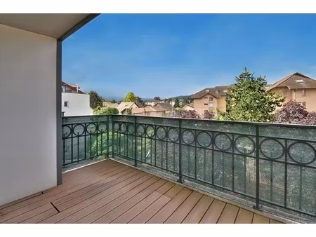 appartement à vendre 3 pièces reignier (74) avec terrasse  cave et double stationnement en