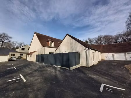 maison t3 à esvres dans une copropriété