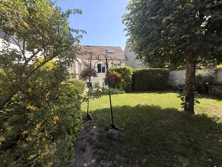 maison contemporaine- quartier résidentiel recherché