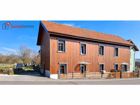 ancienne fromagerie rénovée - 2 appartements t4 indépendants de 98 m2 chacun