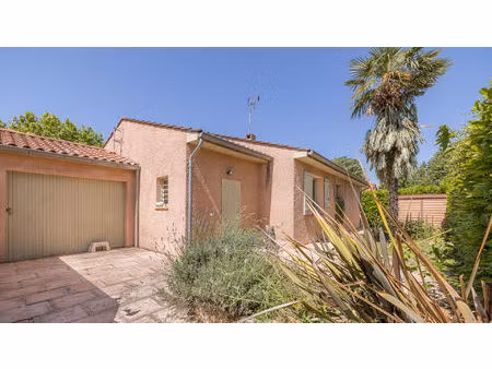 villa plain-pied type 5 d'environ 98 m² sur parcelle 367 m²