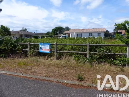 vente terrain à bâtir 670 m²