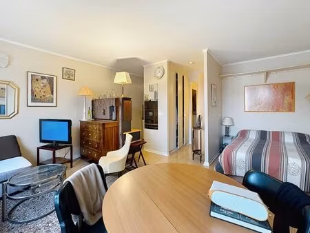 appartement à vendre à rue capouillet 15 saint-gilles (vbe30221)