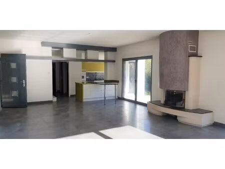 location maison 6 pièces 139m² tourrette levens 06690